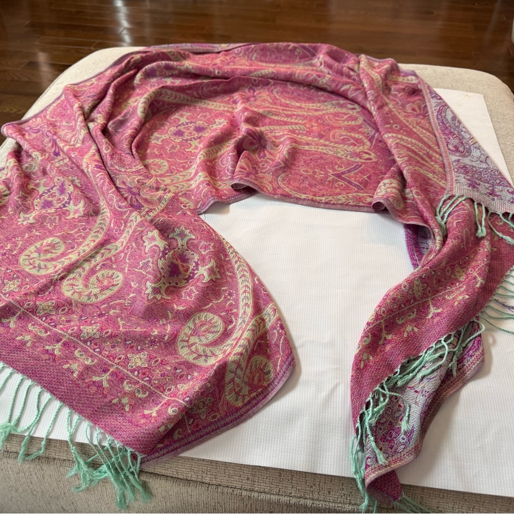 Pashmina Pink and Green Paisley Shawl Wrap Scarf - Picture 4 of 9